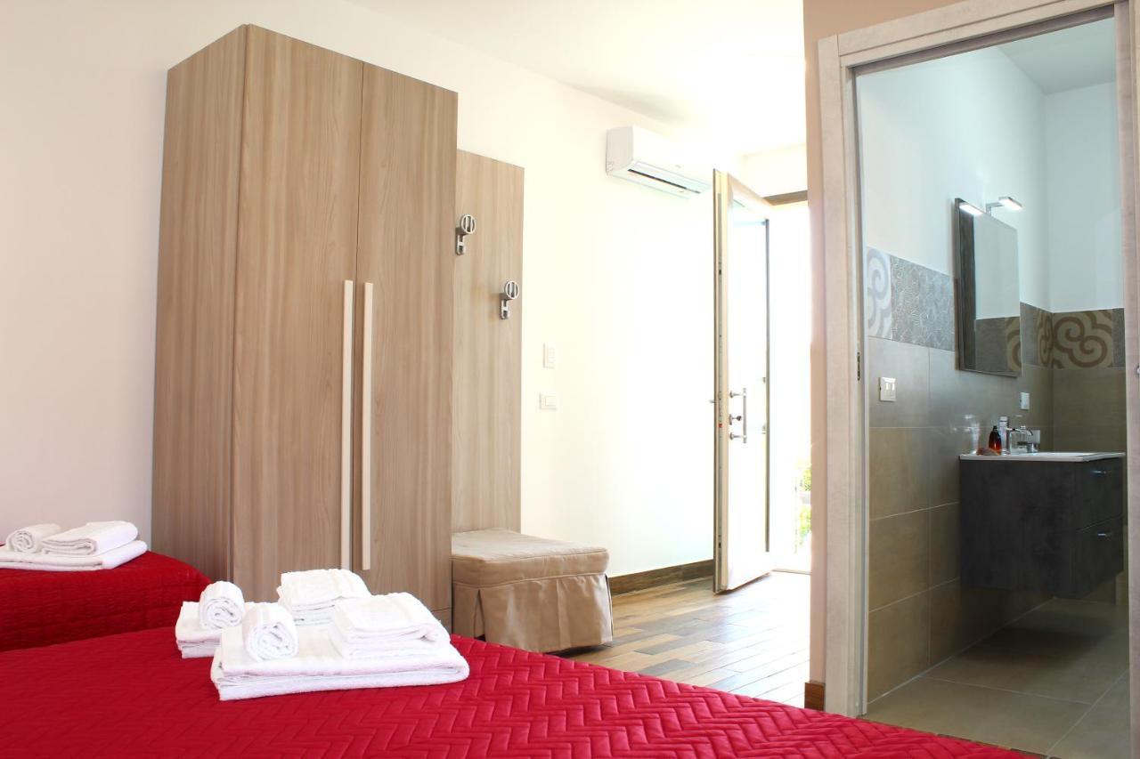 Suite Capaci Exterior photo